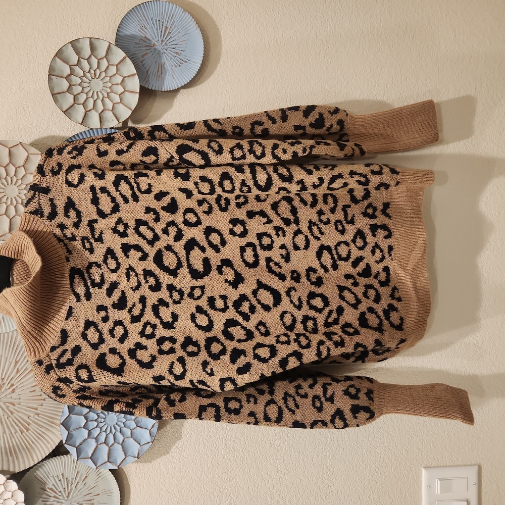 DEEP TAN AND BLACK LEOPARD SWEATER SMALL WOMENS